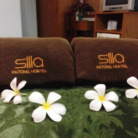Silla Patong Hostel Exterior photo